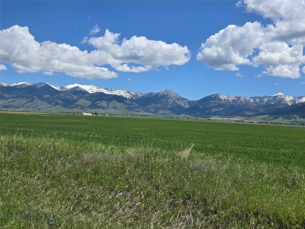 4468 Wes Davis Road N, Belgrade MT 59714