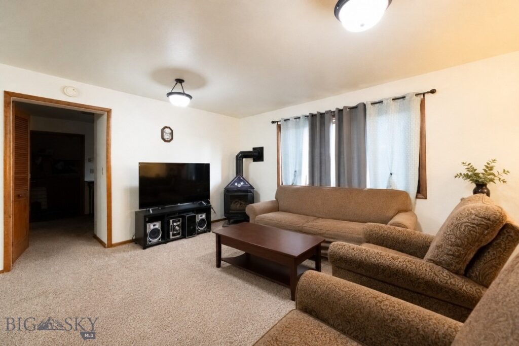 91 Stiles, Belgrade MT 59714