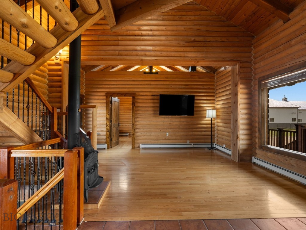 77300 Gallatin Road, Bozeman MT 59718
