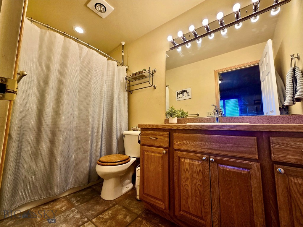 977 N River Rock Drive, Belgrade MT 59714