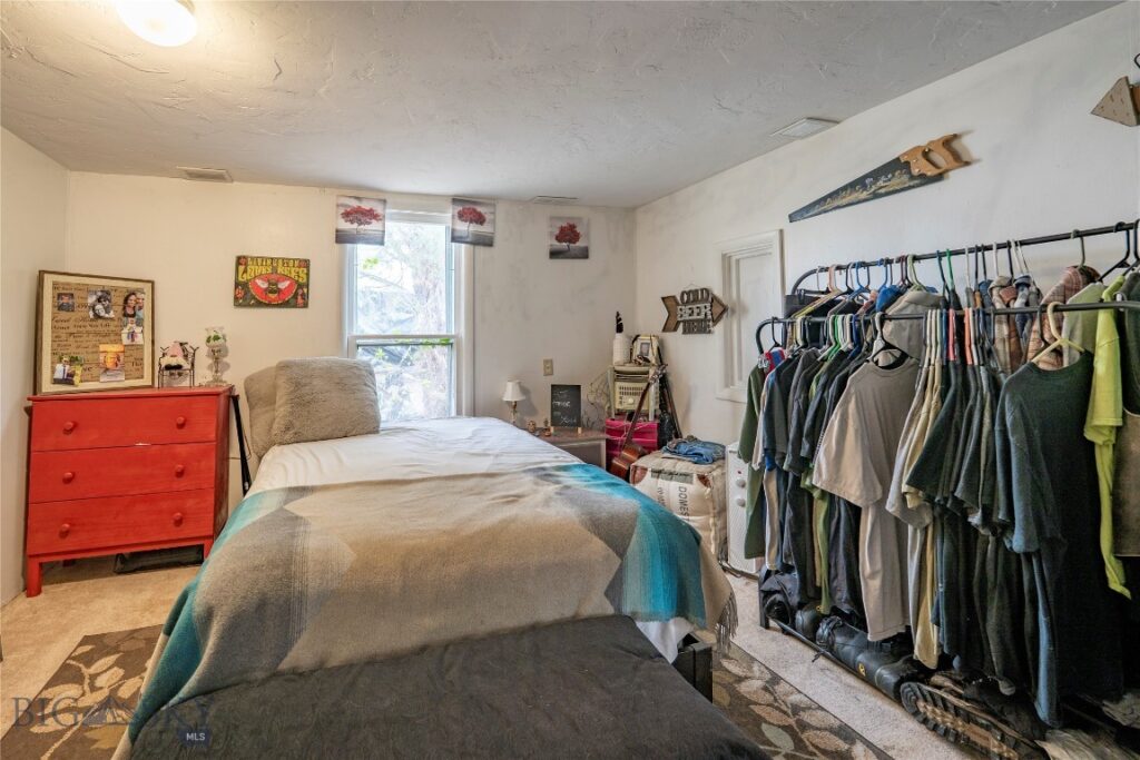 124 S M Street, Livingston MT 59047