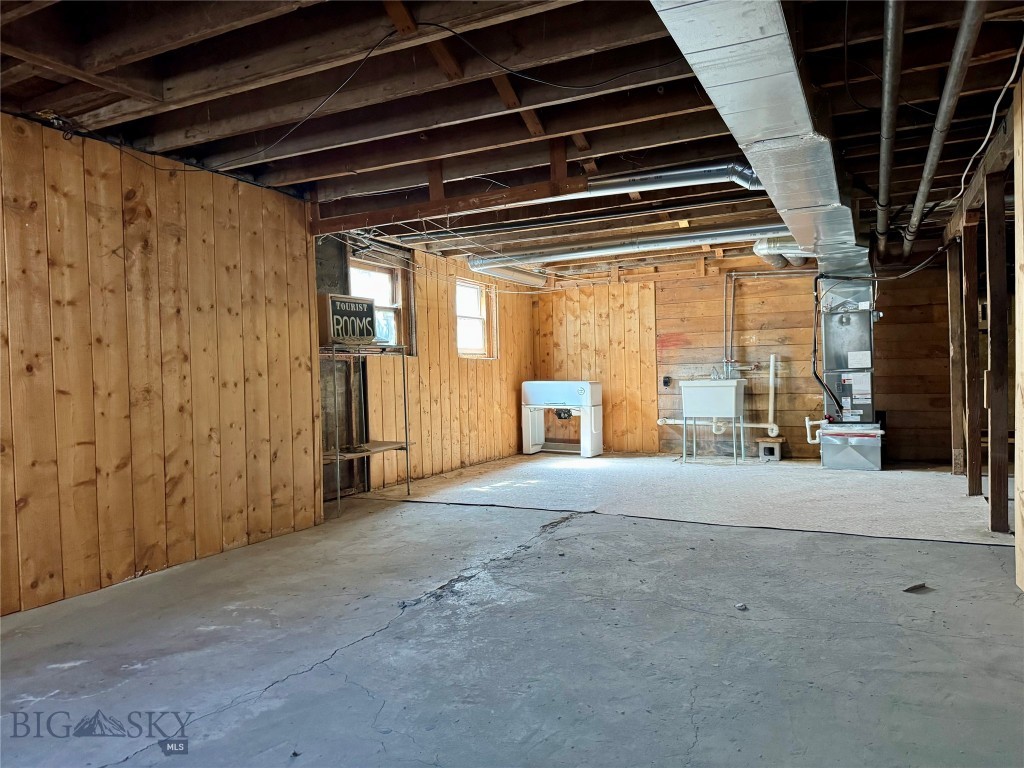 119 N 7th St., Livingston MT 59047