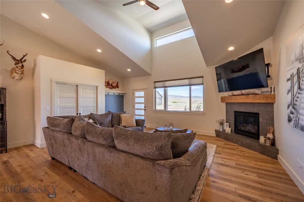 , Livingston MT 59047