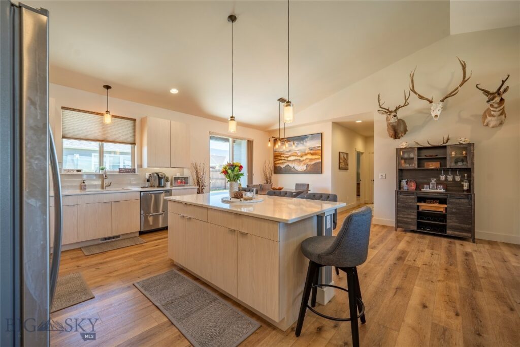 , Livingston MT 59047