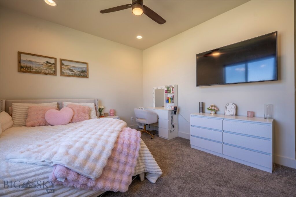 , Livingston MT 59047