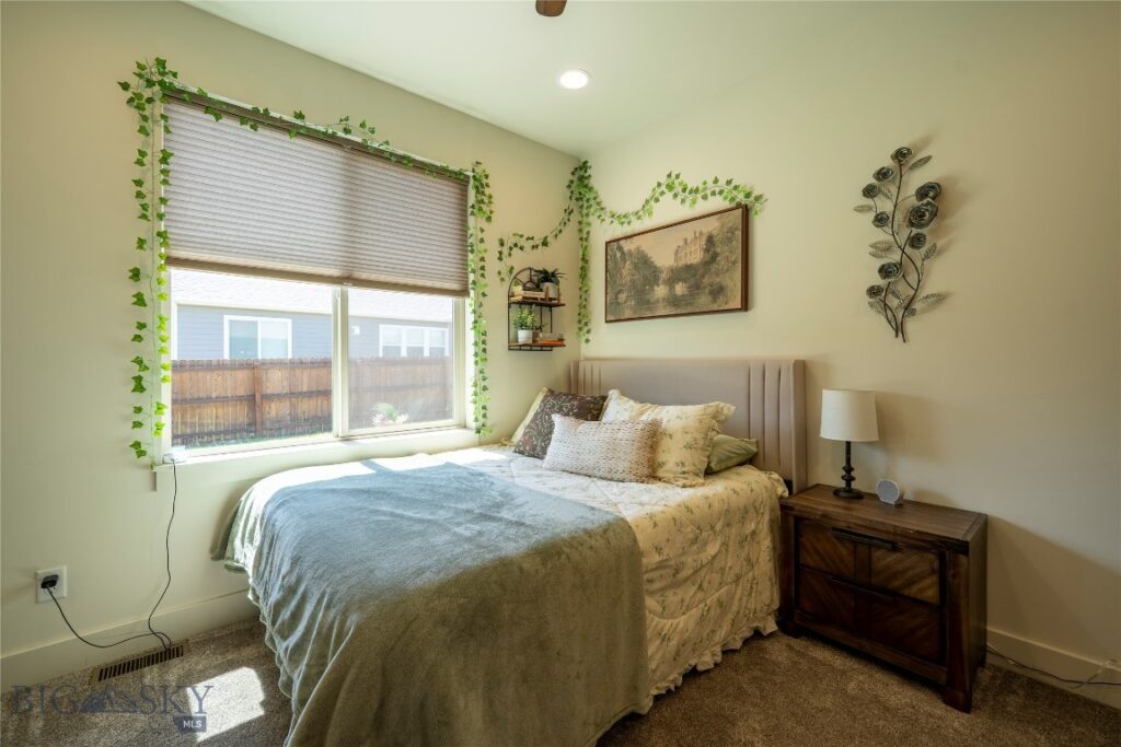 , Livingston MT 59047