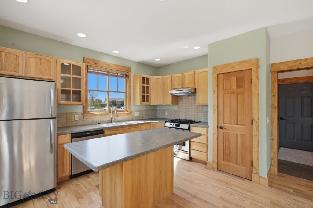 4726 Glenwood Drive, Bozeman MT 59718