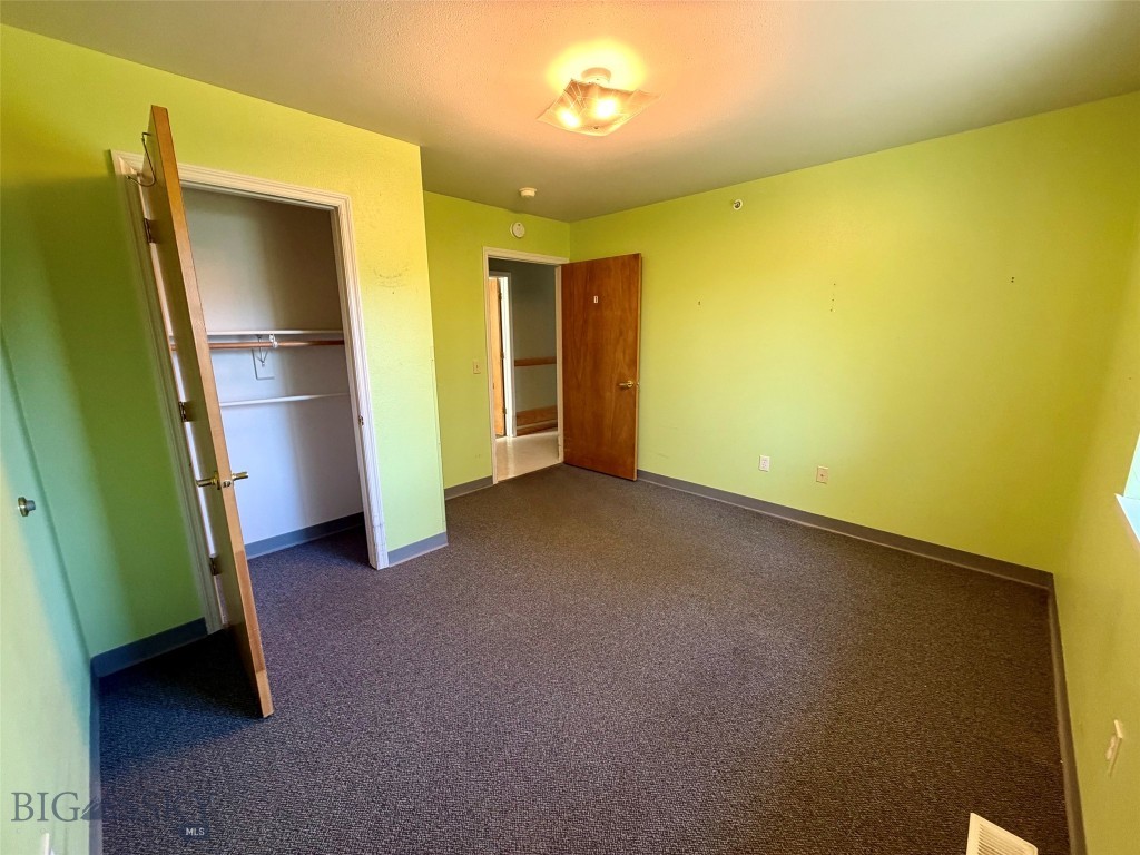 1127 N Cedarview, Bozeman MT 59715