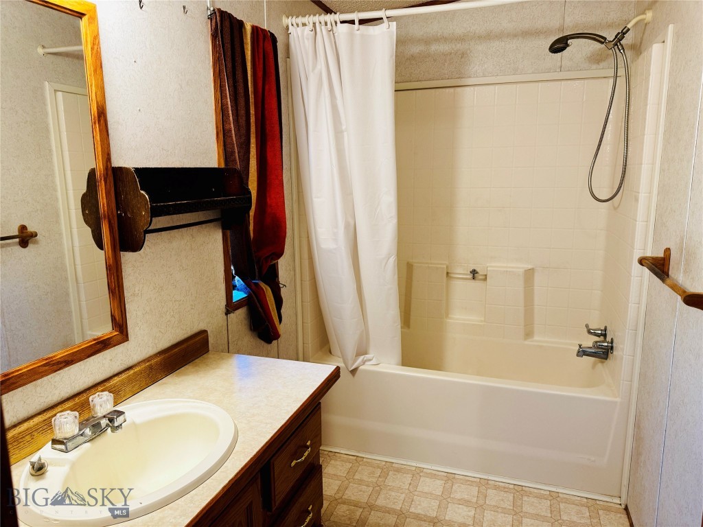 107 Prairie Dog Road, Livingston MT 59047