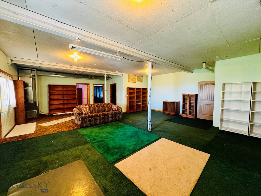 107 Prairie Dog Road, Livingston MT 59047