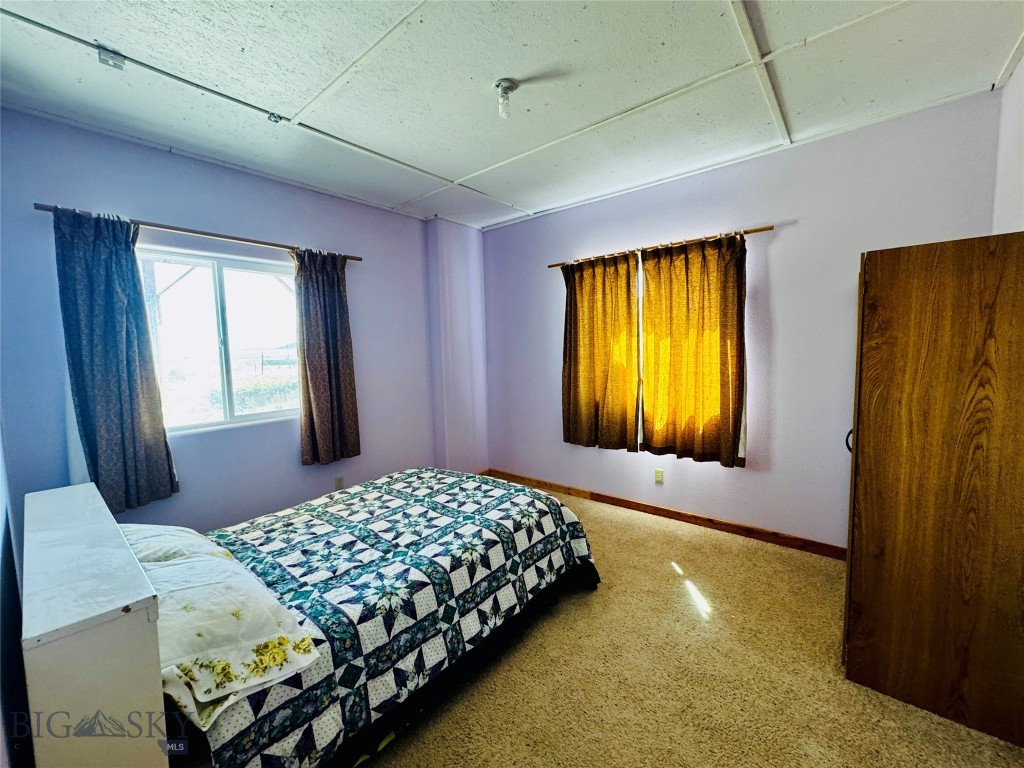 107 Prairie Dog Road, Livingston MT 59047
