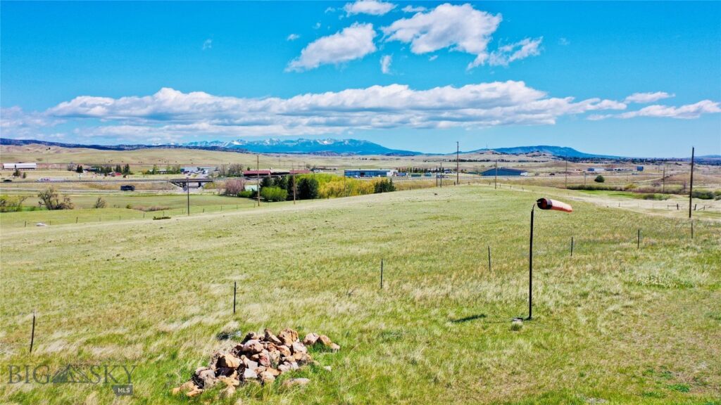 107 Prairie Dog Road, Livingston MT 59047