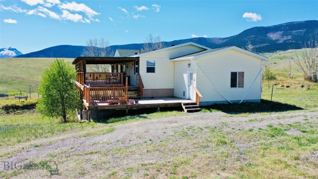 107 Prairie Dog Road, Livingston MT 59047