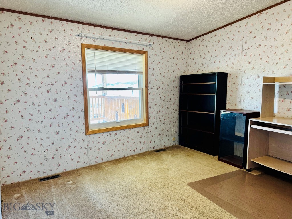 107 Prairie Dog Road, Livingston MT 59047