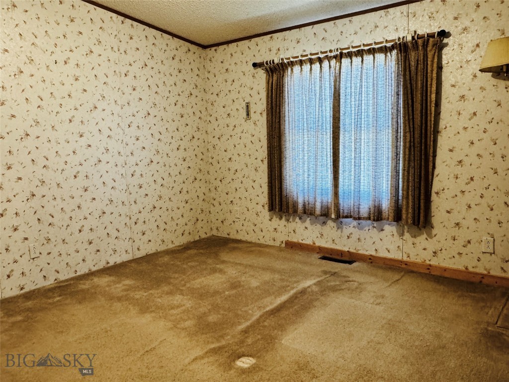 107 Prairie Dog Road, Livingston MT 59047