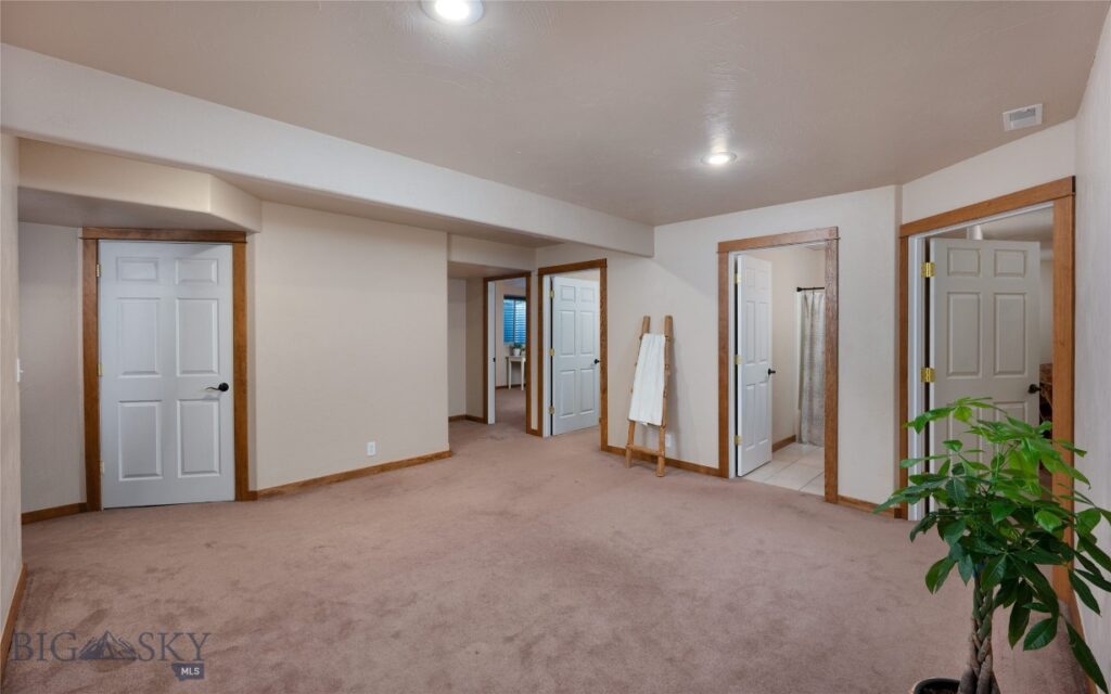 2224 Sourdough, Bozeman MT 59715