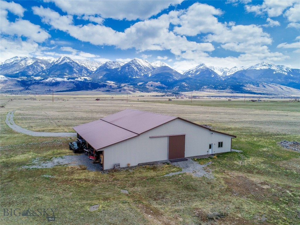 4125 US Highway 89 S, Livingston MT 59047