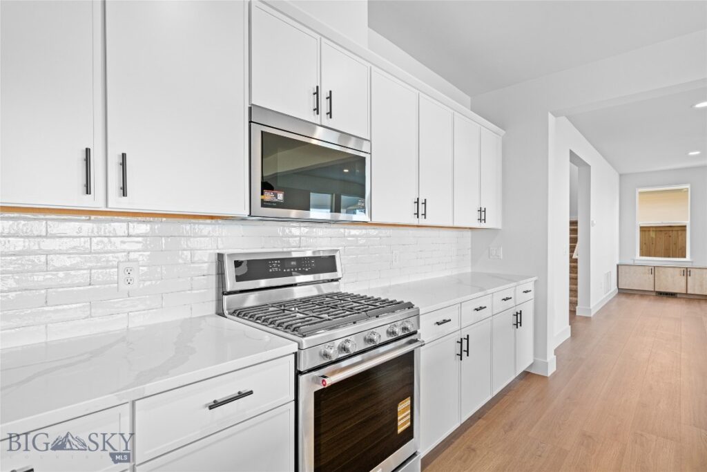 1505 Gun Slinger Lane, Belgrade MT 59714