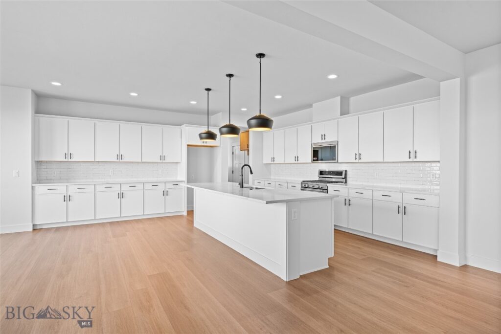 1505 Gun Slinger Lane, Belgrade MT 59714