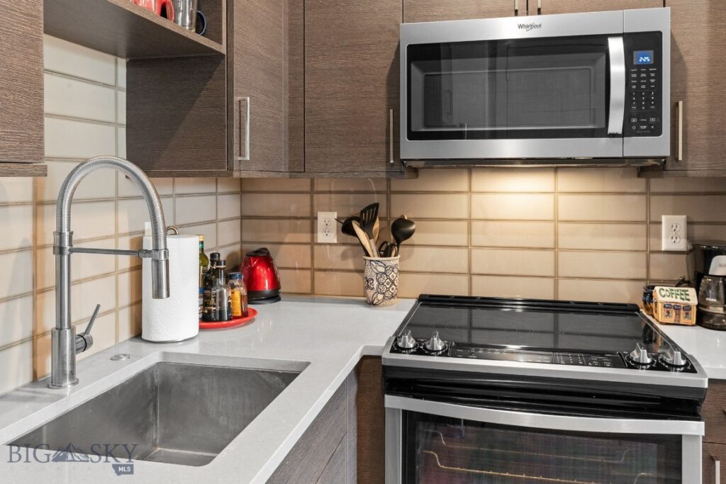 496 Black Bull, Bozeman MT 59718