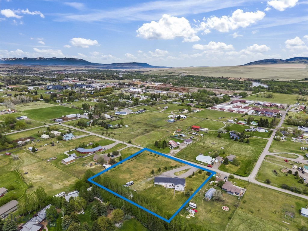 146 Canyon View, Livingston MT 59047