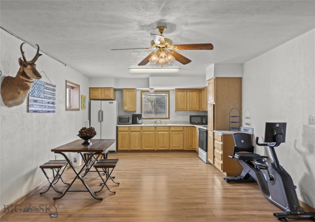 146 Canyon View, Livingston MT 59047