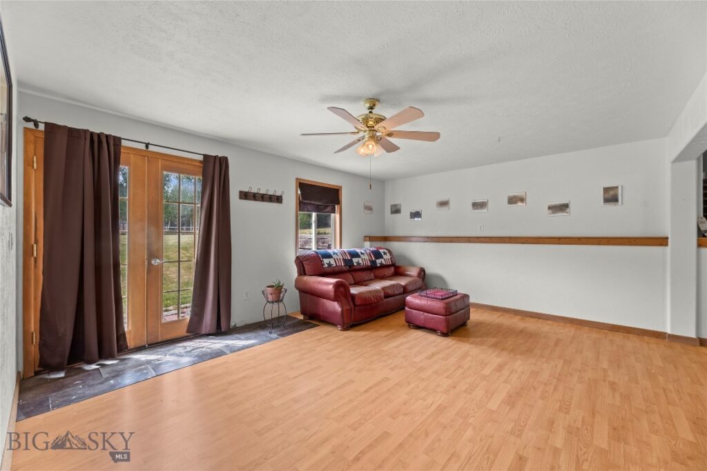 146 Canyon View, Livingston MT 59047