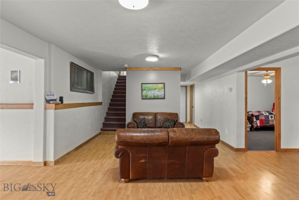 146 Canyon View, Livingston MT 59047