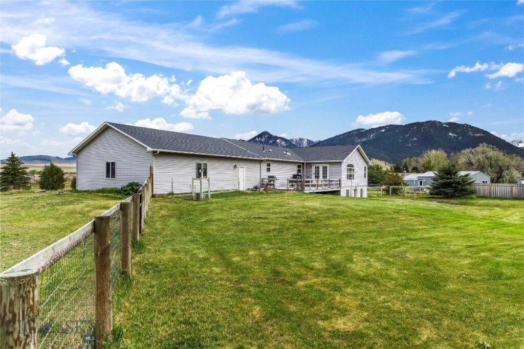 146 Canyon View, Livingston MT 59047