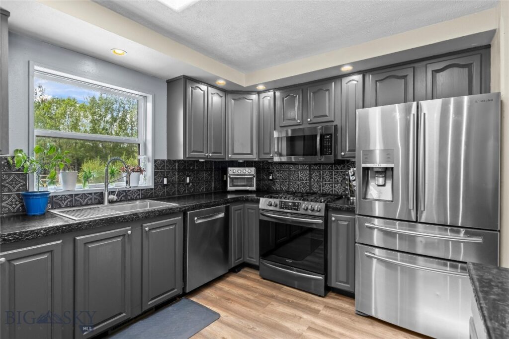 146 Canyon View, Livingston MT 59047