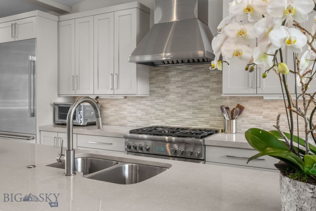 10 Caymus Lane, Bozeman MT 59718