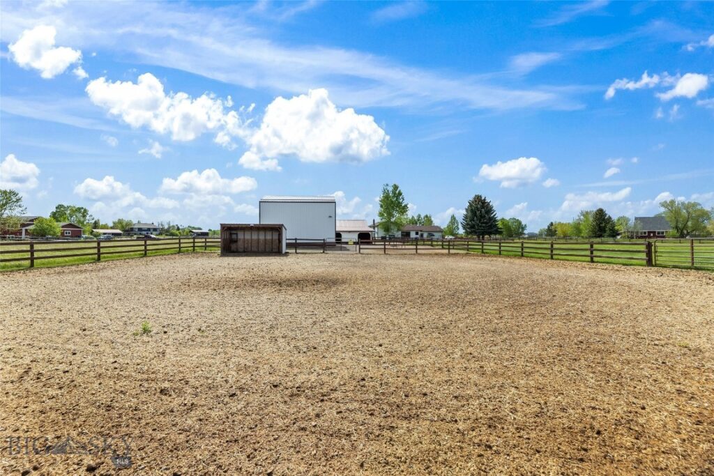 2720 Outlaw Drive, Belgrade MT 59714