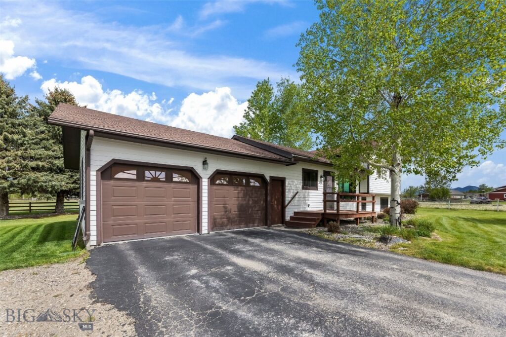 2720 Outlaw Drive, Belgrade MT 59714