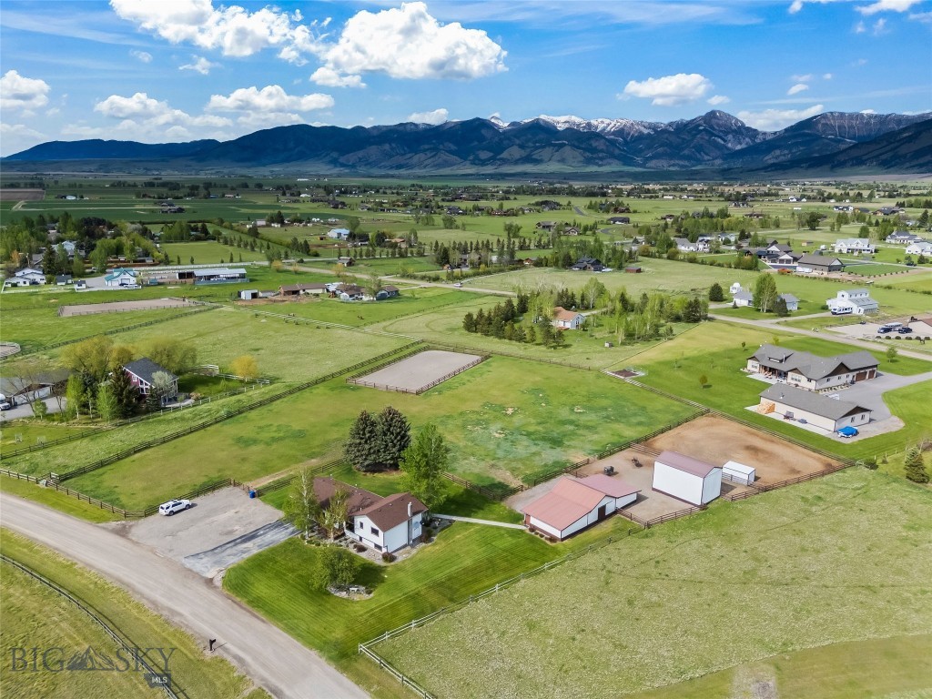 2720 Outlaw Drive, Belgrade MT 59714