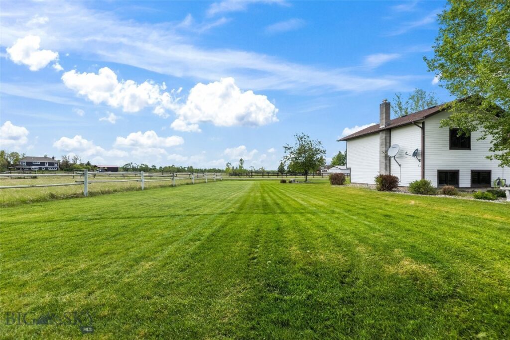 2720 Outlaw Drive, Belgrade MT 59714