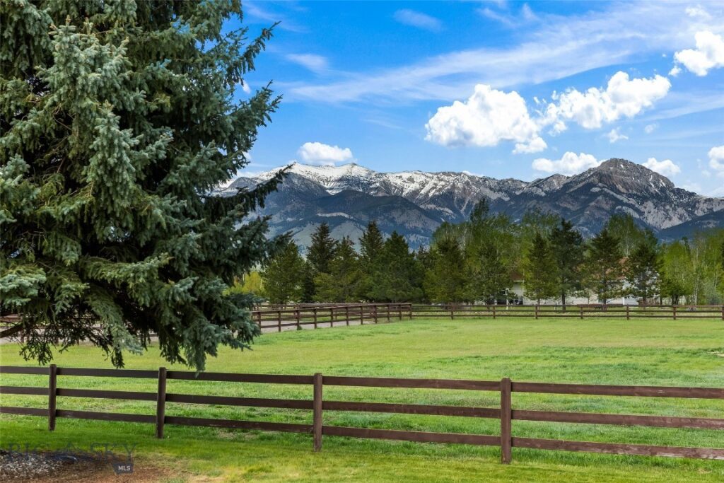 2720 Outlaw Drive, Belgrade MT 59714