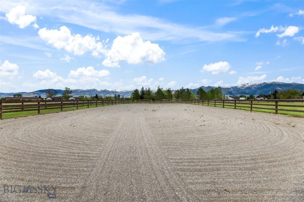 2720 Outlaw Drive, Belgrade MT 59714