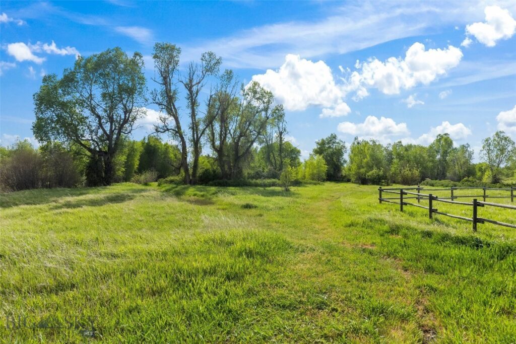 2720 Outlaw Drive, Belgrade MT 59714