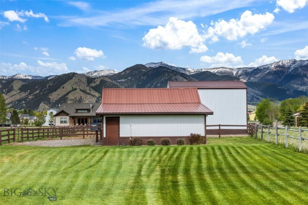 2720 Outlaw Drive, Belgrade MT 59714