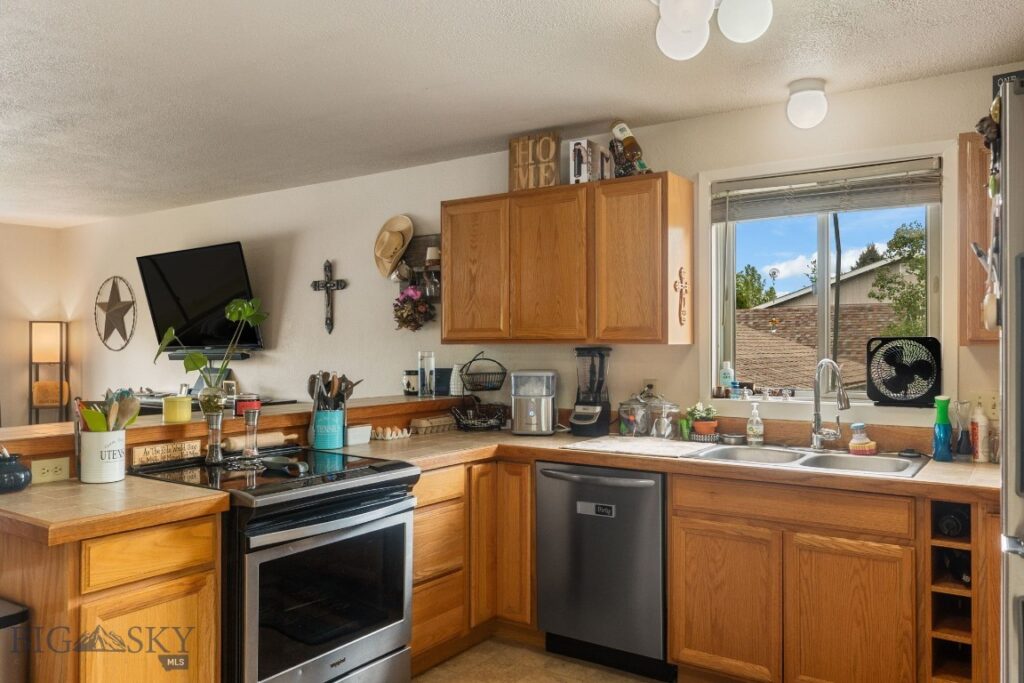 801 Church Street, Belgrade MT 59714