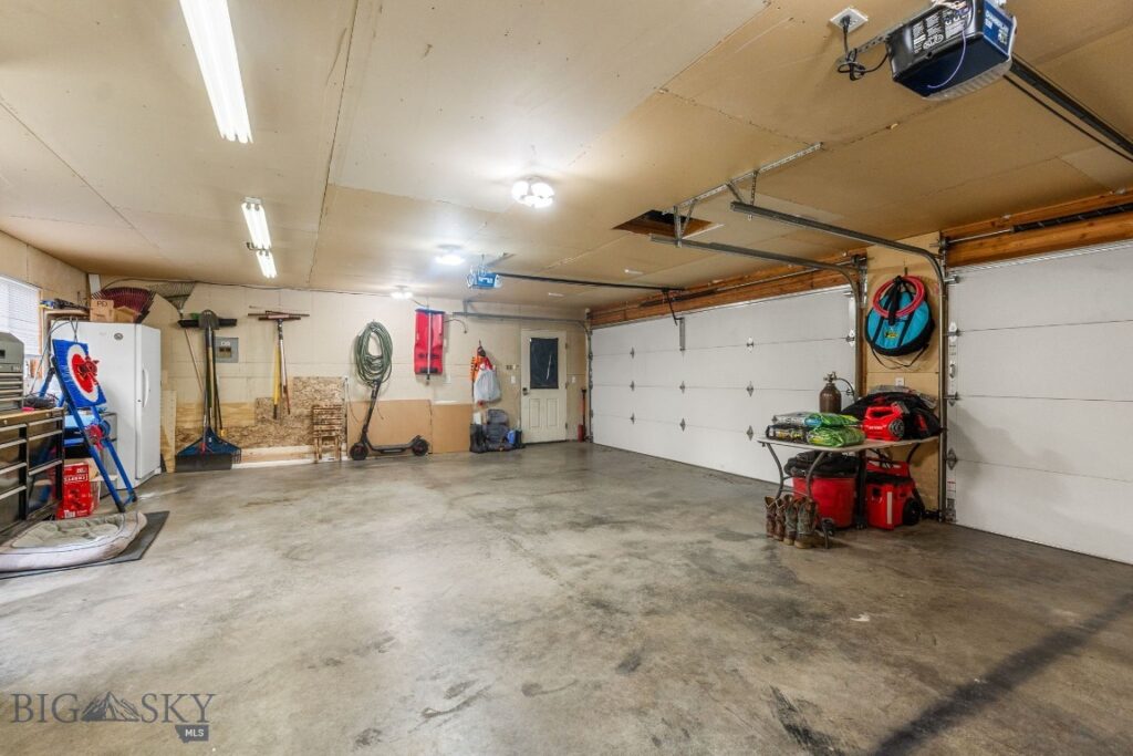 801 Church Street, Belgrade MT 59714
