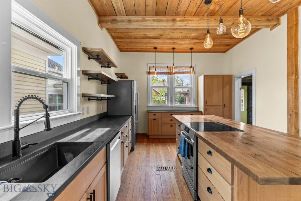 108 S 3rd Street, Livingston MT 59047
