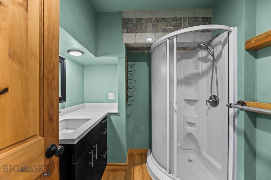 108 S 3rd Street, Livingston MT 59047