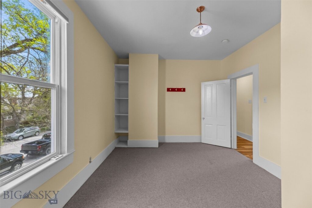 108 S 3rd Street, Livingston MT 59047