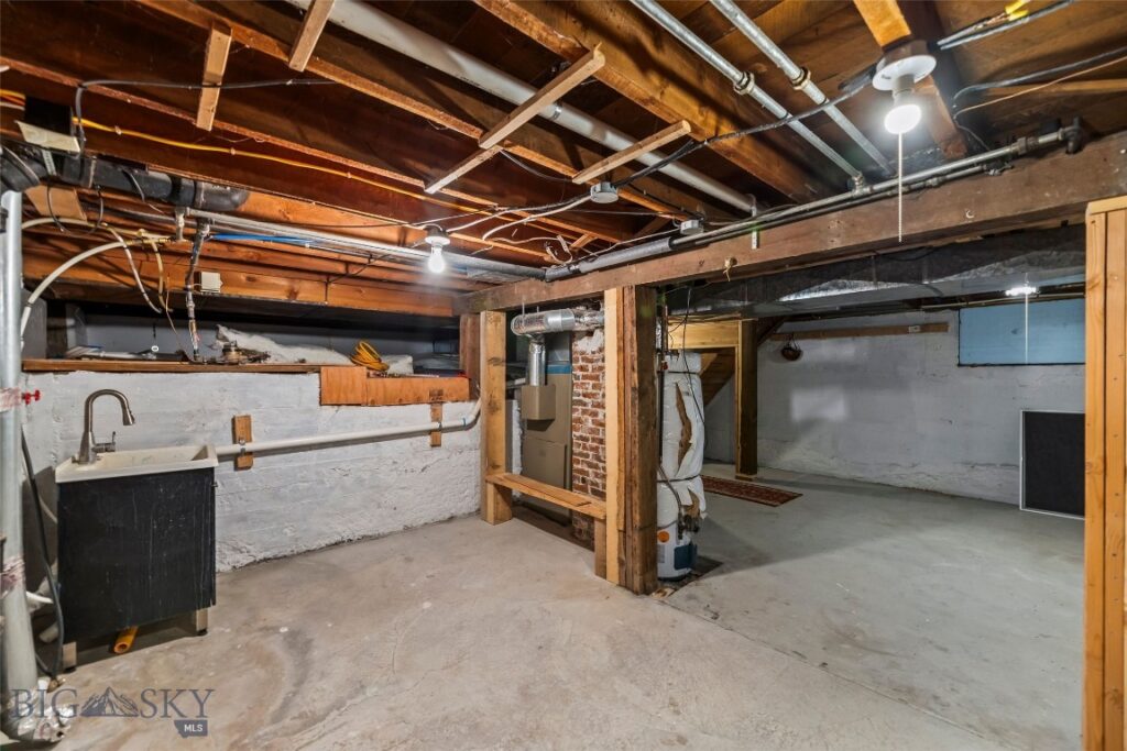 108 S 3rd Street, Livingston MT 59047