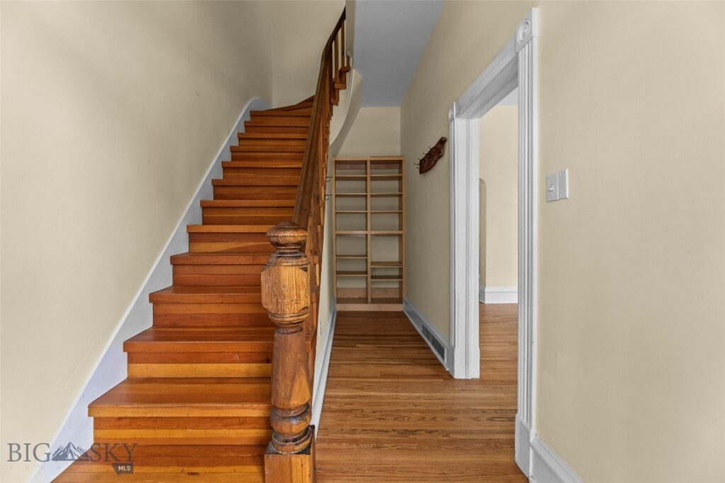 108 S 3rd Street, Livingston MT 59047