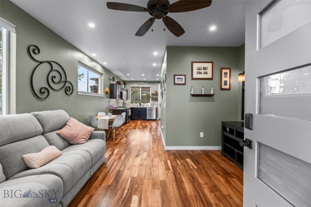 4448 Shadowglen Drive, Bozeman MT 59718