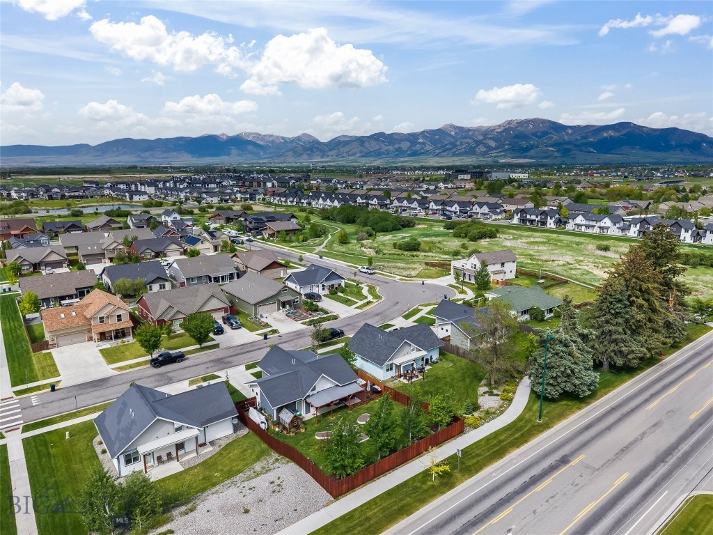 4448 Shadowglen Drive, Bozeman MT 59718