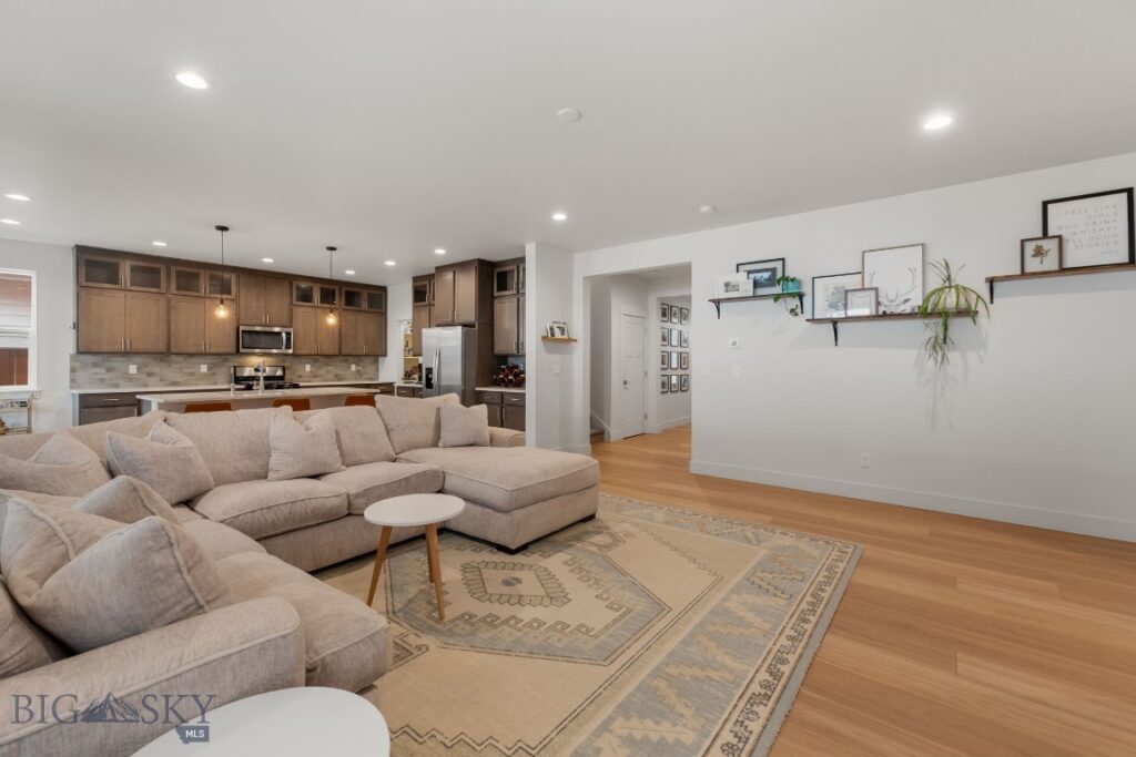 1704 Deadwood Loop, Belgrade MT 59714