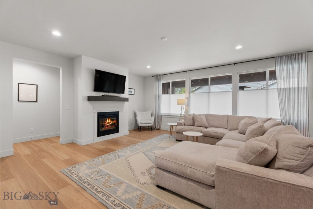 1704 Deadwood Loop, Belgrade MT 59714